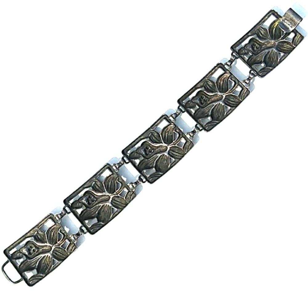 c.1940s Sterling Silver Lily Panel Link Bracelet - Picture 8 of 8
